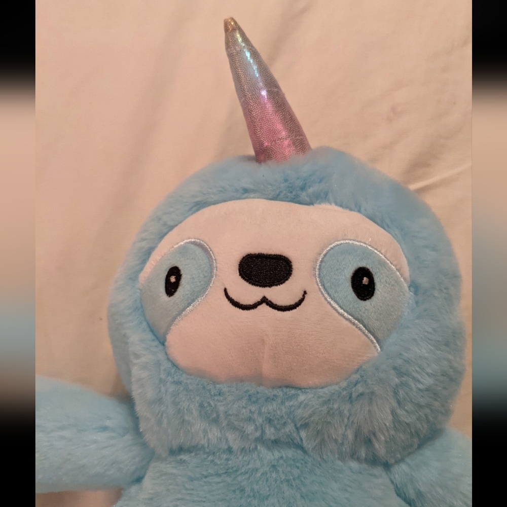 NWT FAO Schwartz Glow Brights Unicorn Sloth - Picture 4 of 5